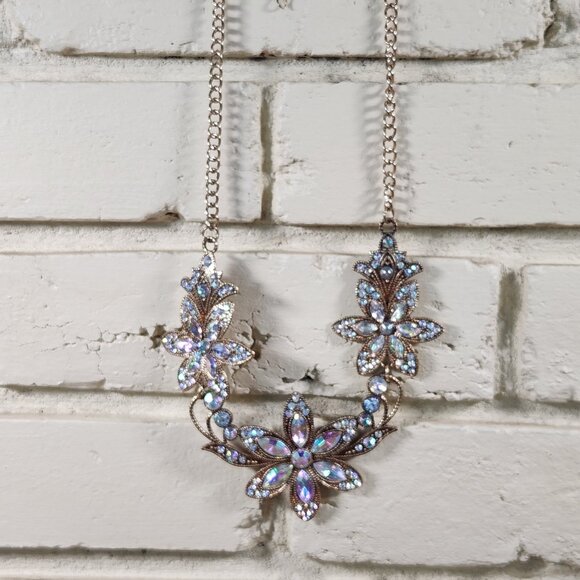 Vintage Womens Bib Necklace Brass & Clear Floral Rhinestones - Picture 4 of 5
